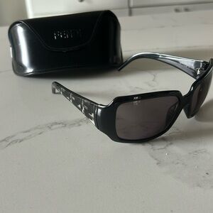 Black Fendi sunglasses